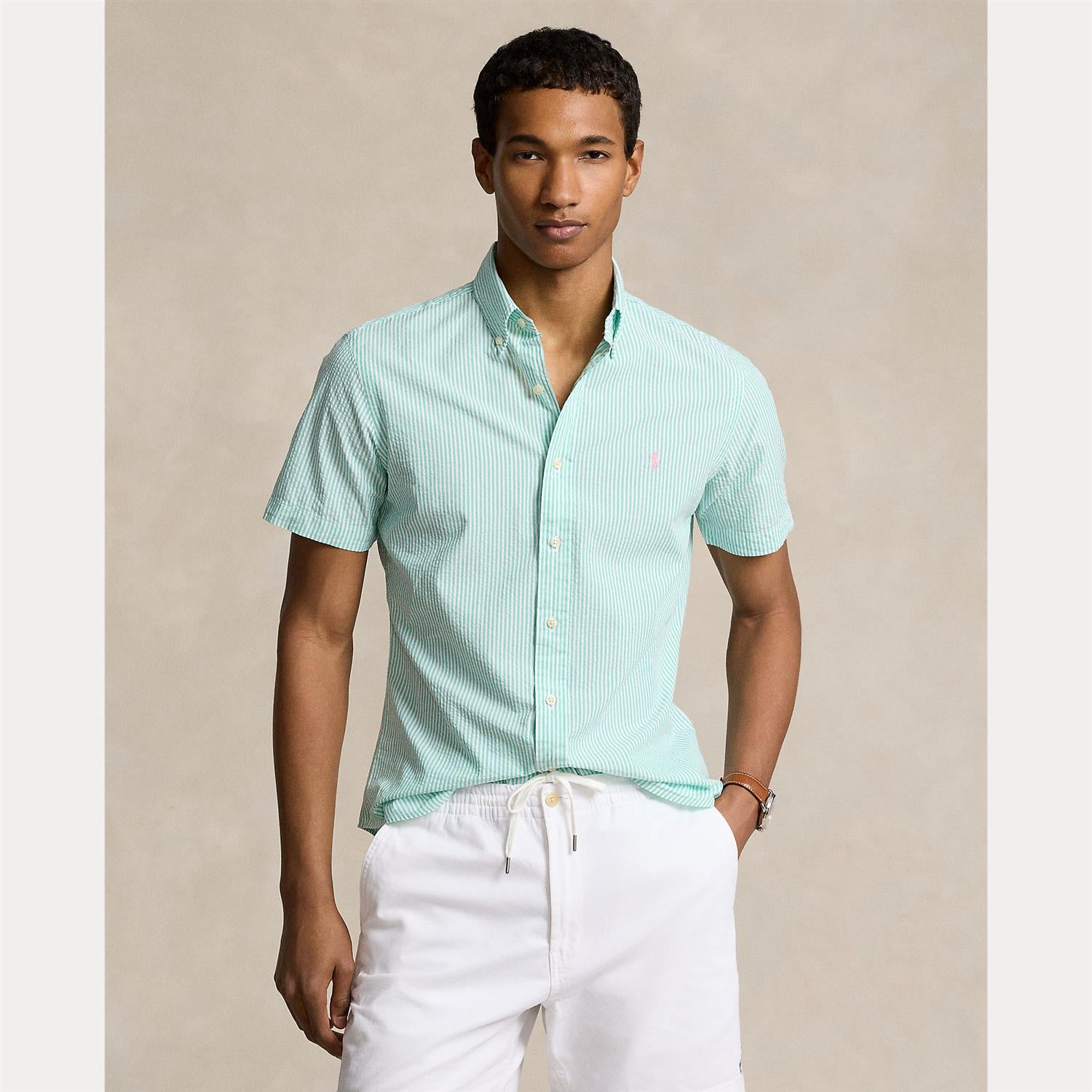 Short sleeve sport shirt